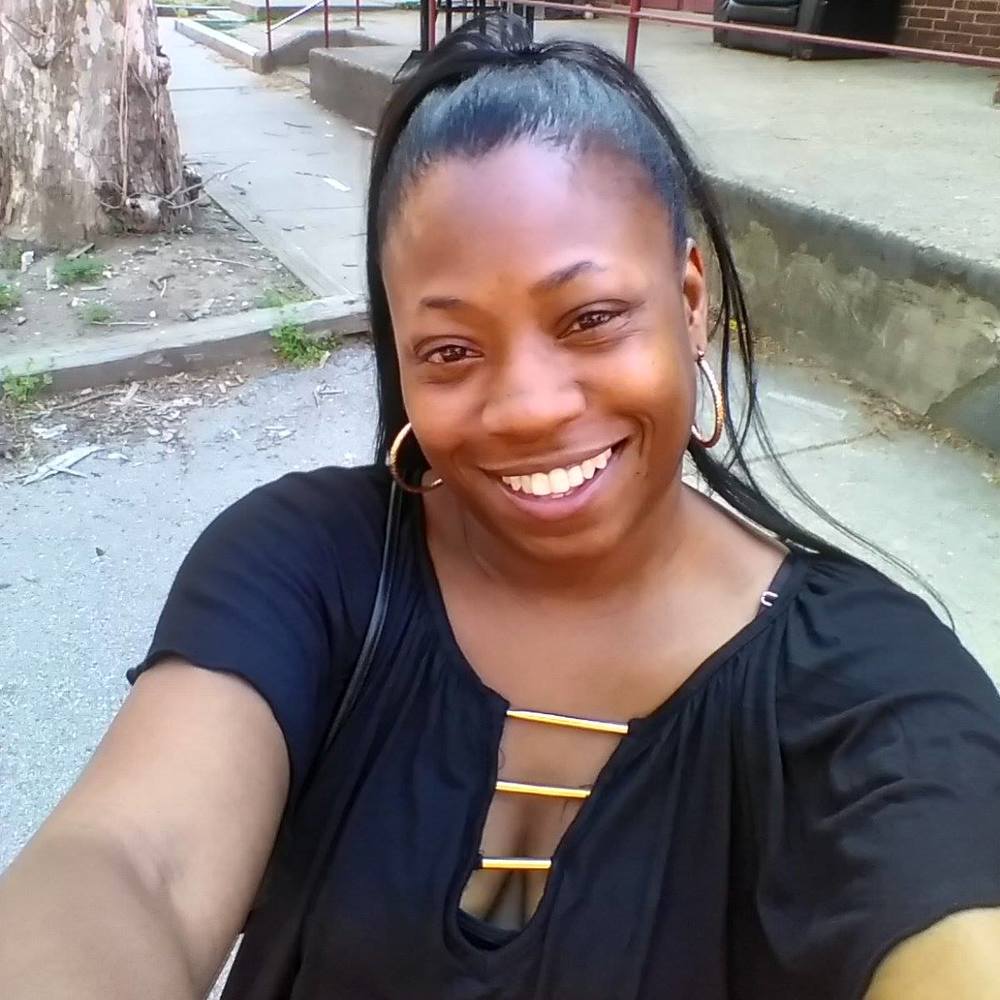 Meet your Posher, Donya